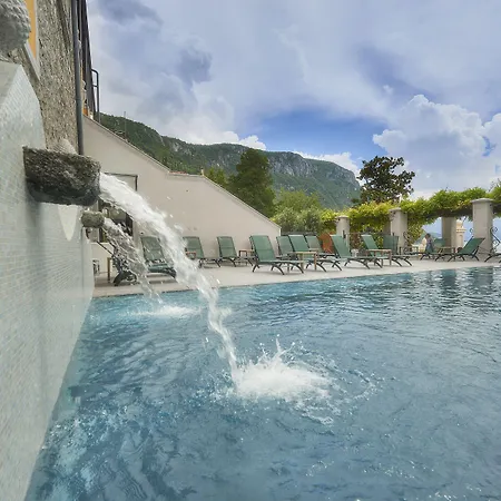 Royal Victoria, By R Collection Hotel 4*