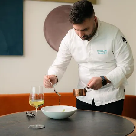 Royal Victoria, By R Collection Varenna