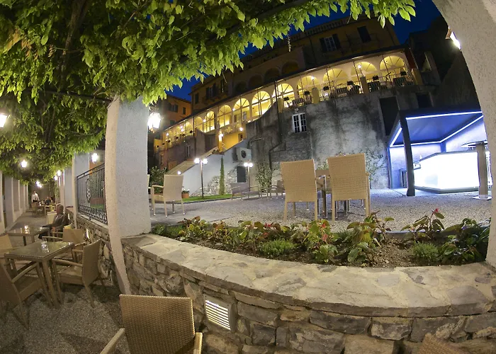 Royal Victoria, By R Collection Varenna