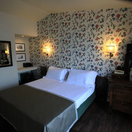 Royal Victoria, By R Collection 4* Βαρένα