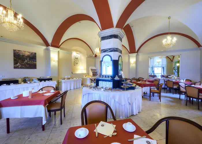 Royal Victoria, By R Collection Hotel 4*