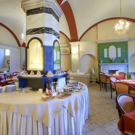 Royal Victoria, By R Collection