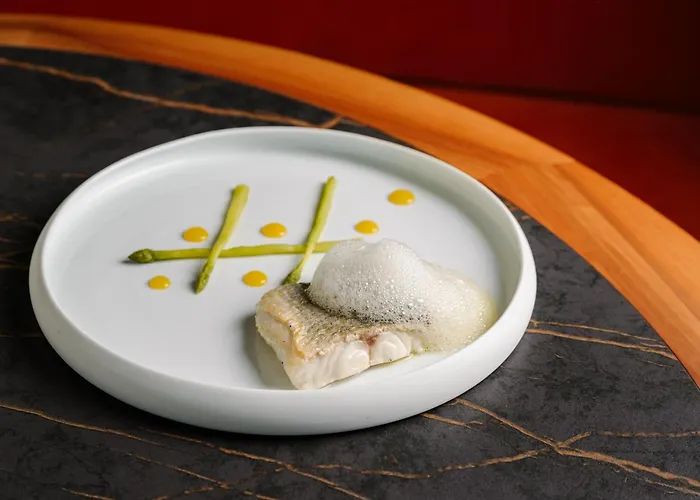 Royal Victoria, By R Collection Varenna